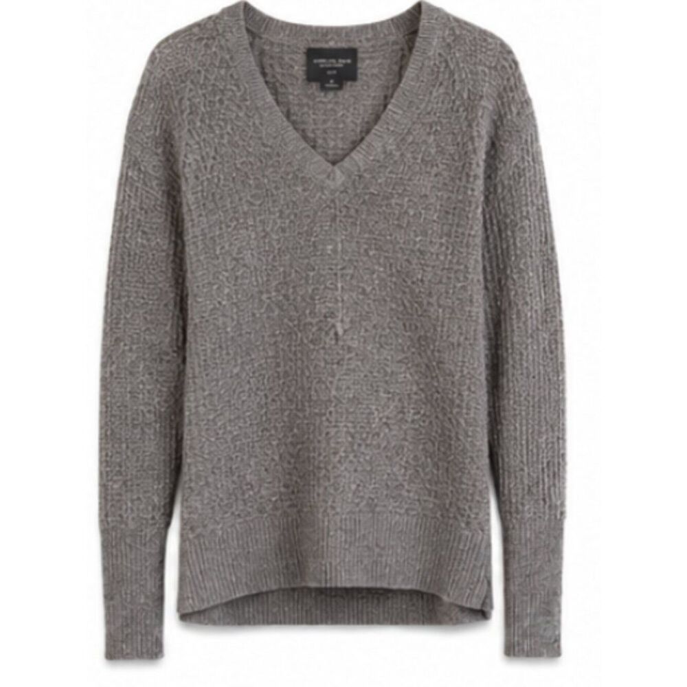 American Eagle Outfitters Waffle Knit V-Neck Sweater – Size M